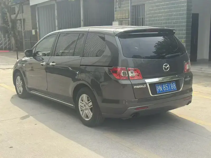 2013 Mazda 8 с пробегом 160 000 км