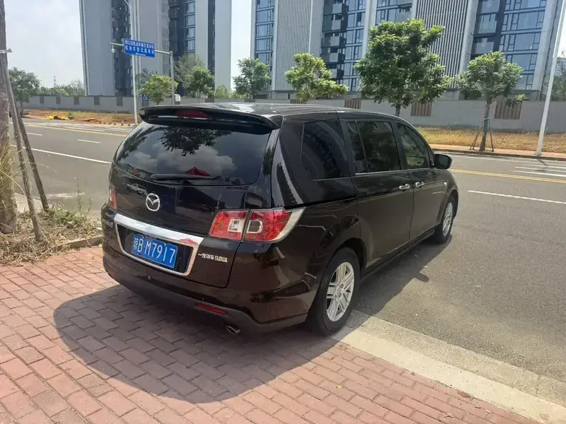 2013 Mazda 8 с пробегом 58 000 км
