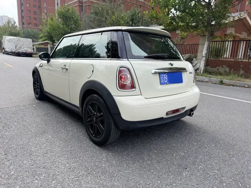 2012 Mini Electric MINI COOPER с пробегом 111 000 км