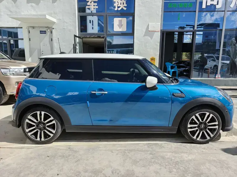 2022 Mini Electric MINI COOPER с пробегом 23 100 км