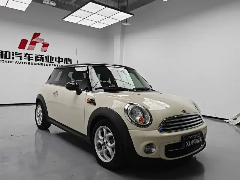 2012 Mini Electric MINI COOPER с пробегом 40 000 км