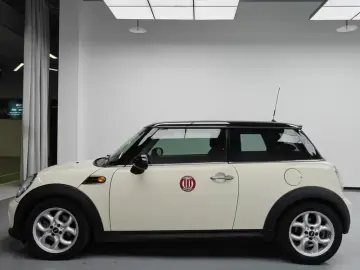 2012 Mini Electric MINI COOPER с пробегом 40 000 км