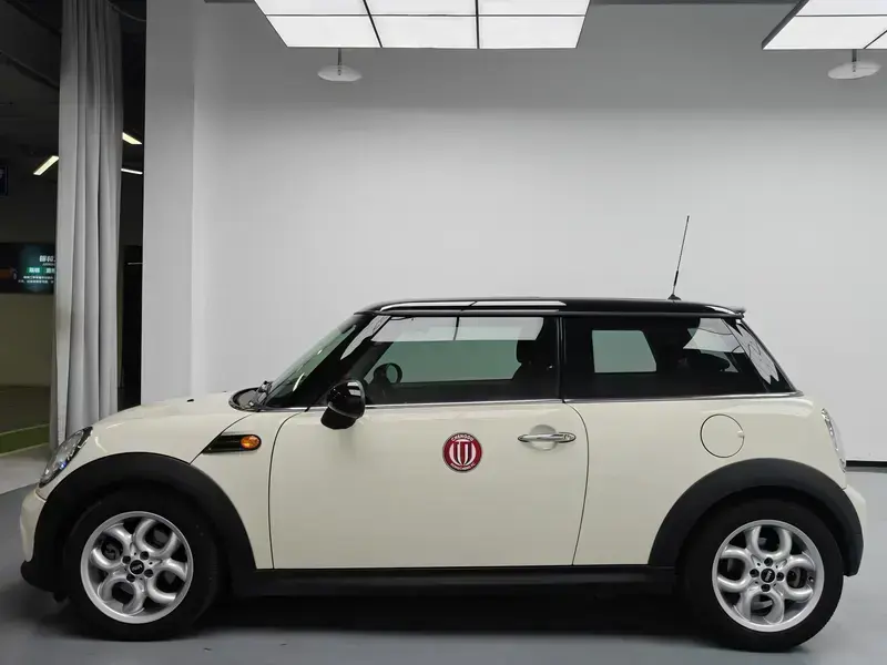 2012 Mini Electric MINI COOPER с пробегом 40 000 км