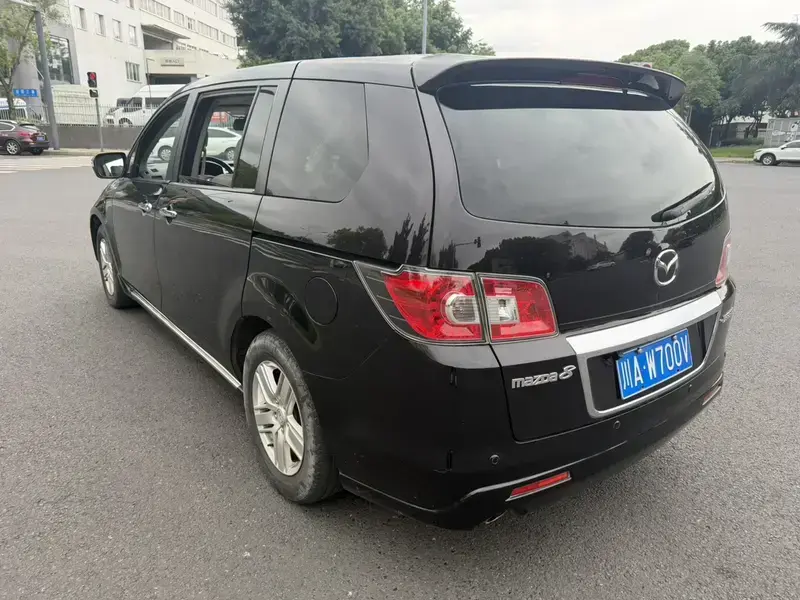 2013 Mazda 8 с пробегом 122 600 км