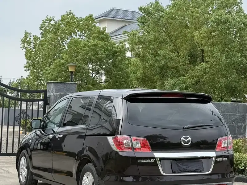 2011 Mazda 8 с пробегом 150 000 км
