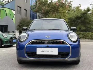 2025 Mini Electric MINI COOPER с пробегом 3 800 км