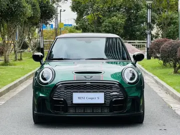 2023 Mini Electric MINI COOPER с пробегом 5 000 км