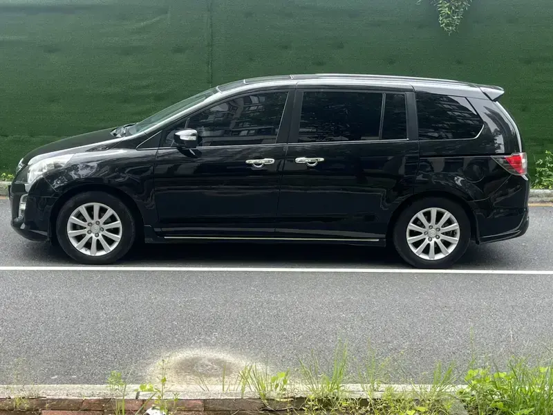 2015 Mazda 8 с пробегом 230 000 км