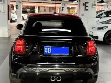 2022 Mini JCW с пробегом 44 000 км