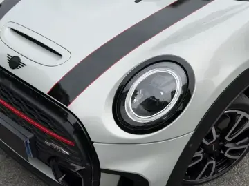 2022 Mini JCW с пробегом 21 000 км