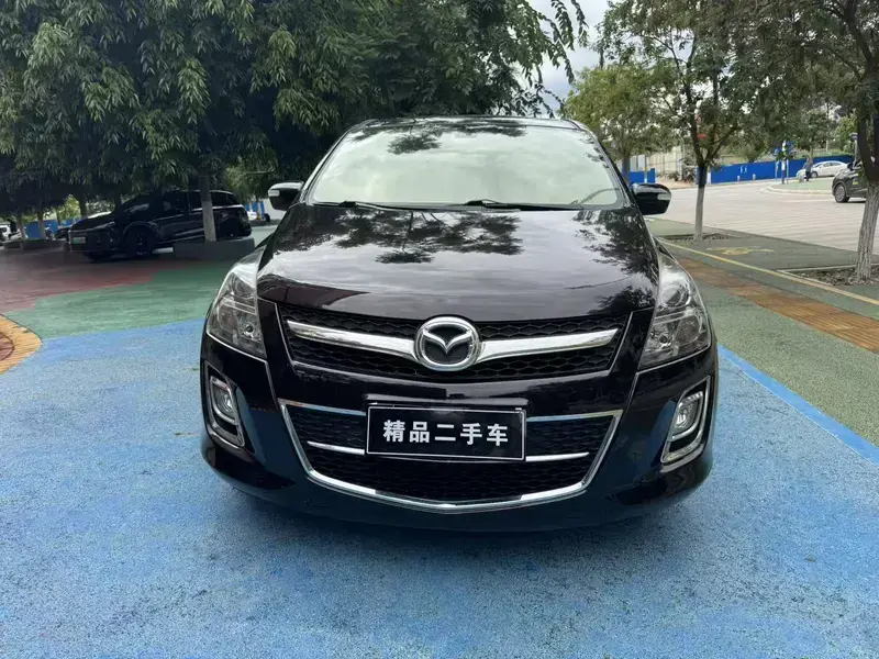 2011 Mazda 8 с пробегом 120 000 км