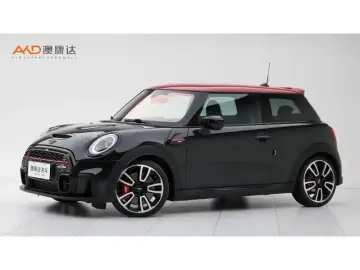 2022 Mini JCW с пробегом 45 900 км