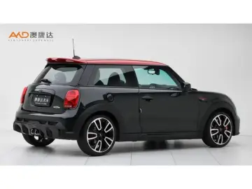 2022 Mini JCW с пробегом 45 900 км