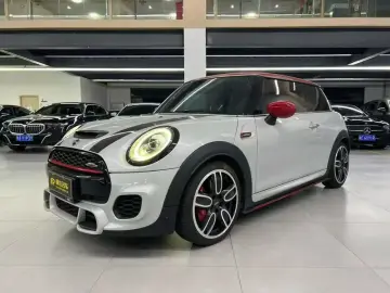 2021 Mini JCW с пробегом 56 000 км