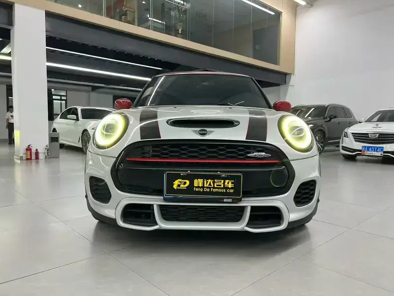 2021 Mini JCW с пробегом 56 000 км