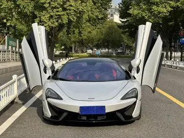 2015 McLaren 570 с пробегом 25 000 км
