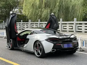 2015 McLaren 570 с пробегом 25 000 км
