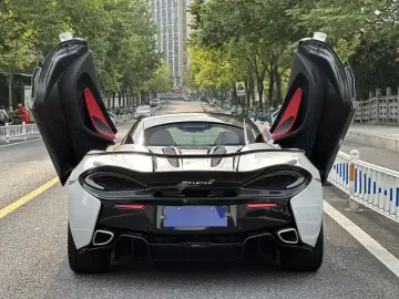 2015 McLaren 570 с пробегом 25 000 км