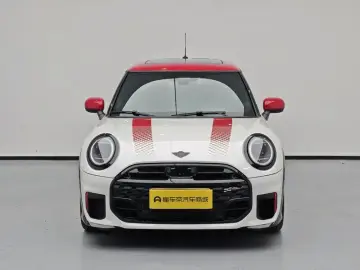 2025 Mini JCW с пробегом 3 300 км