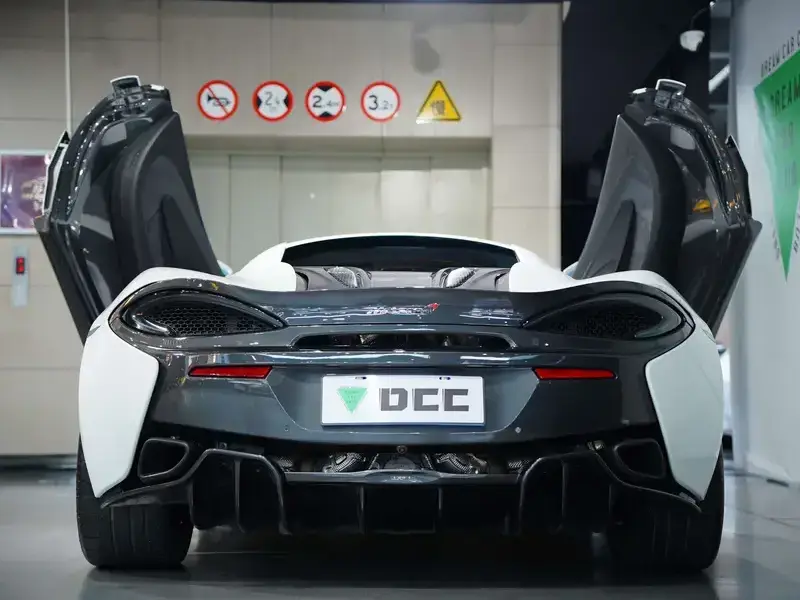 2015 McLaren 570 с пробегом 7 900 км