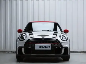2022 Mini JCW с пробегом 16 000 км