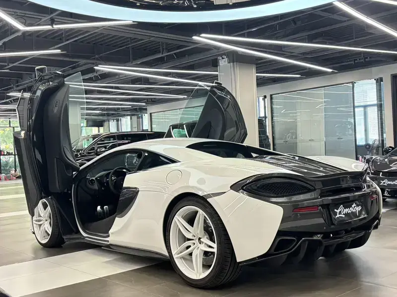 2015 McLaren 570 с пробегом 16 000 км