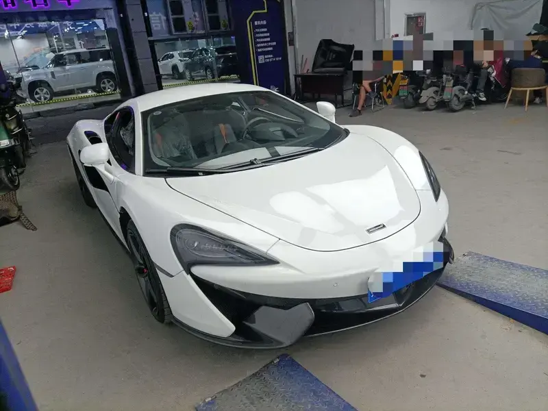 2015 McLaren 570 с пробегом 21 000 км