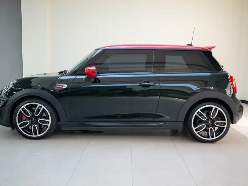 2021 Mini JCW с пробегом 36 000 км