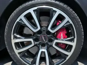 2022 Mini JCW с пробегом 37 000 км