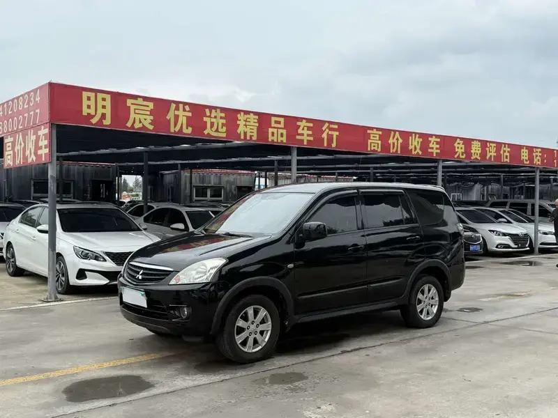 2011 Mitsubishi Zinger с пробегом 140 000 км