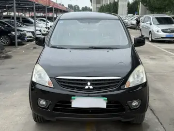 2011 Mitsubishi Zinger с пробегом 140 000 км