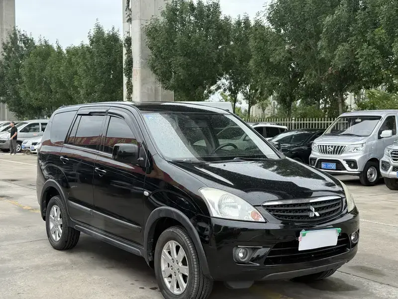 2011 Mitsubishi Zinger с пробегом 140 000 км
