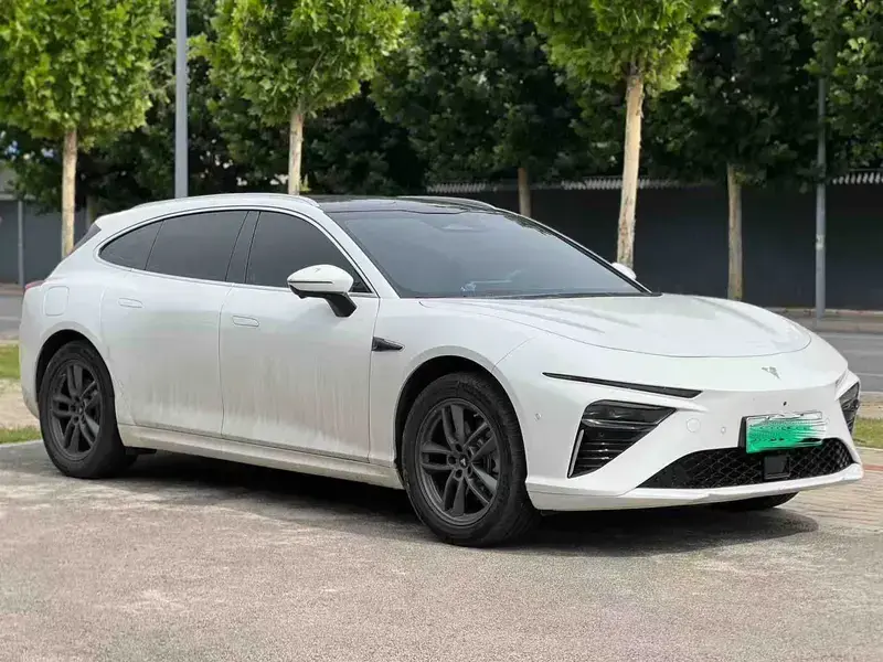 2024 Hozon Nezha S Shooting Brake с пробегом 15 000 км