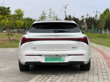 2024 Hozon Nezha S Shooting Brake с пробегом 15 000 км