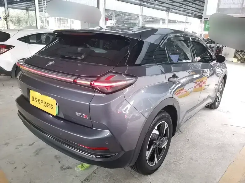 2023 Hozon Nezha X с пробегом 64 100 км