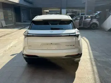 2023 Hozon Nezha X с пробегом 77 000 км