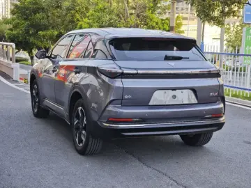 2023 Hozon Nezha X с пробегом 75 800 км