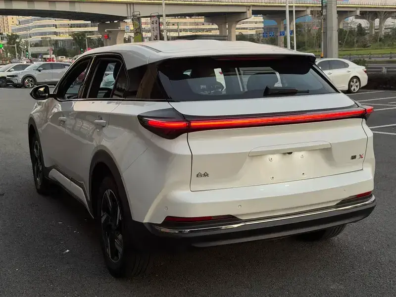 2023 Hozon Nezha X с пробегом 133 000 км