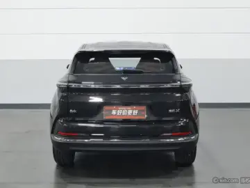 2025 Hozon Nezha X с пробегом 39 500 км