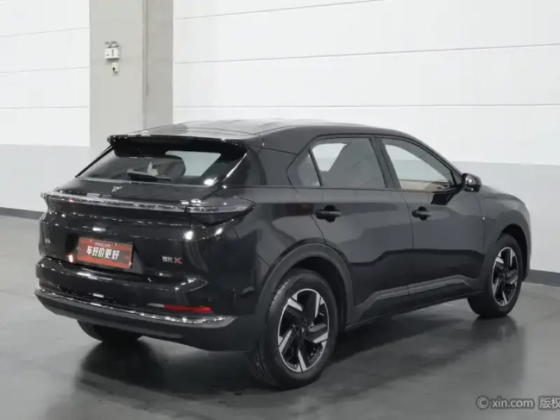 2025 Hozon Nezha X с пробегом 39 500 км