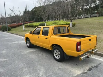 2013 Nissan D22 с пробегом 74 000 км