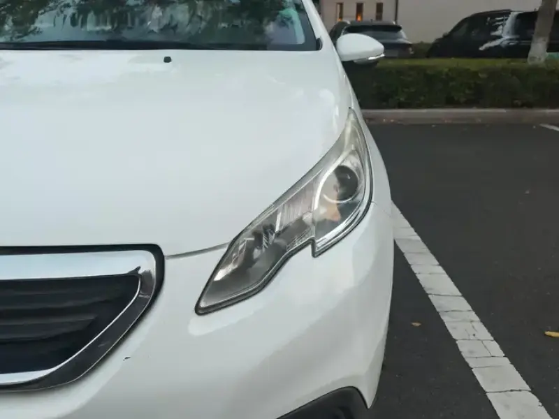 2014 Peugeot e2008 с пробегом 76 000 км