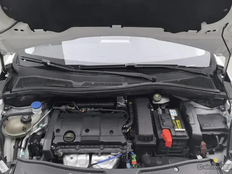2014 Peugeot e2008 с пробегом 77 100 км