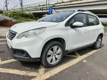 Peugeot e2008