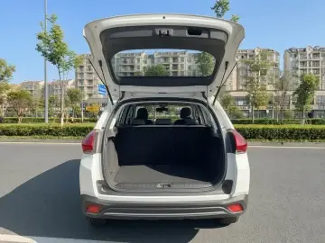 2014 Peugeot e2008 с пробегом 55 000 км