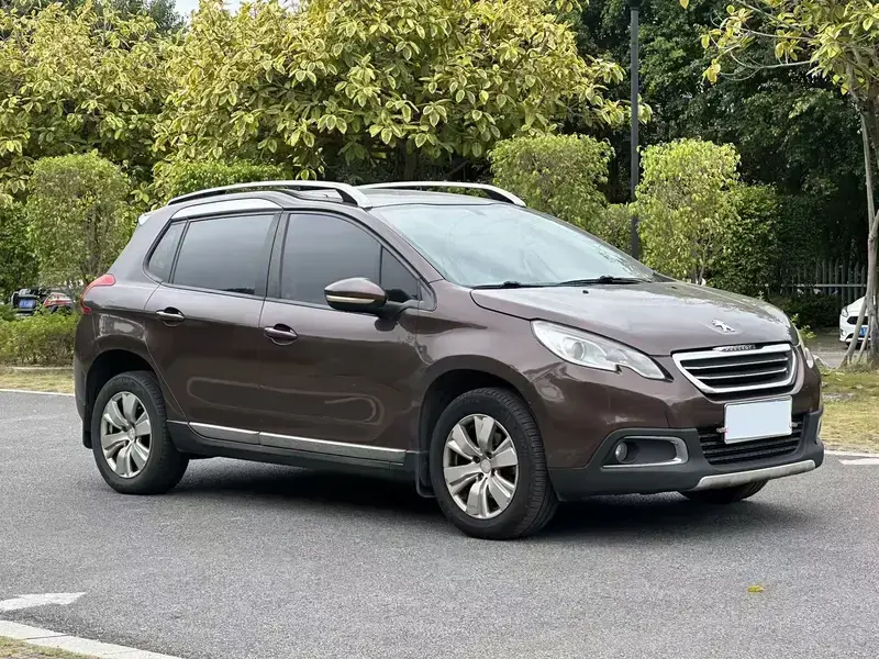 2015 Peugeot e2008 с пробегом 92 000 км