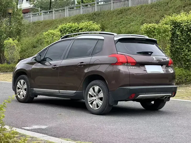 2015 Peugeot e2008 с пробегом 92 000 км