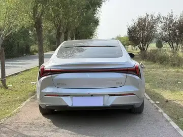 2022 Hozon Nezha S с пробегом 49 800 км