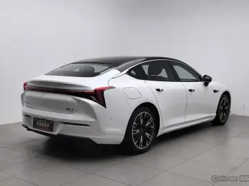 2024 Hozon Nezha S с пробегом 28 600 км