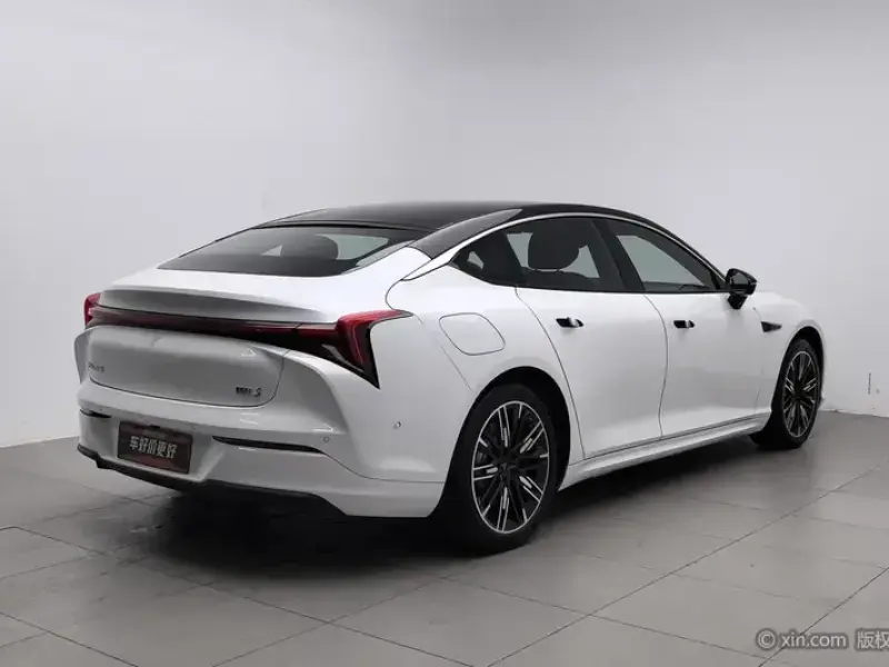 2024 Hozon Nezha S с пробегом 28 600 км